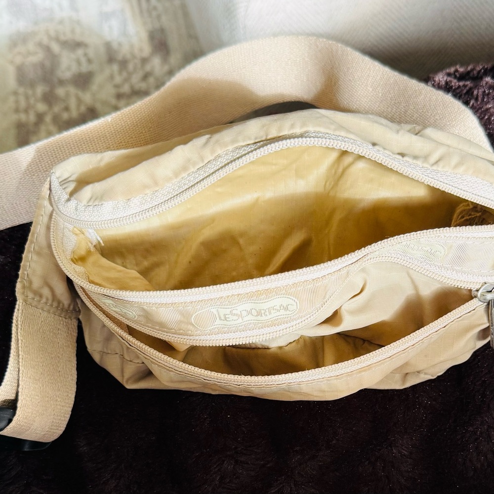 Lesportsac Tan Fanny Pack Bag - Picture 2 of 3